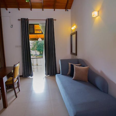 Villa Jasmine Breeze Kaduwela Extérieur photo